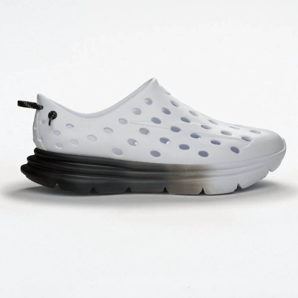 NEW KANE FOOTWEAR unisex revive shoes in whiteout fade